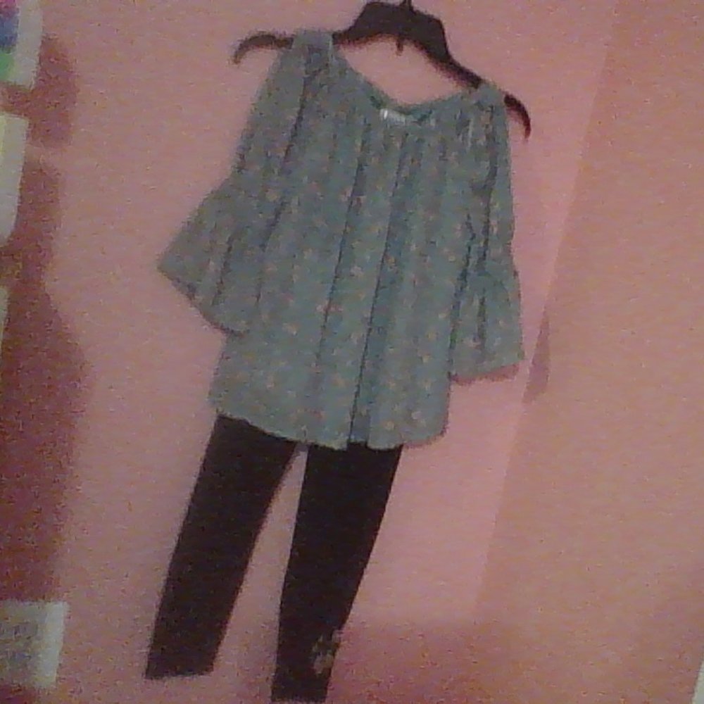 Floral outfit!